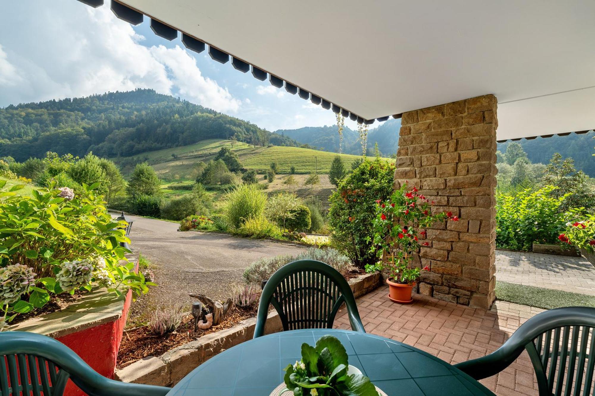 Apartamento Haus Schindler Ottenhofen im Schwarzwald Exterior foto
