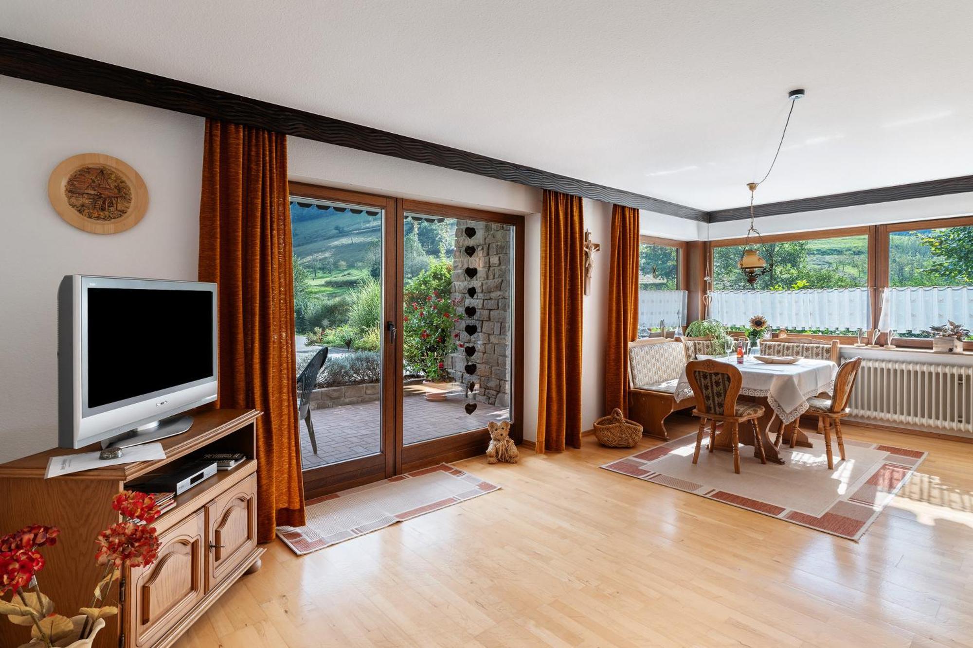 Apartamento Haus Schindler Ottenhofen im Schwarzwald Exterior foto